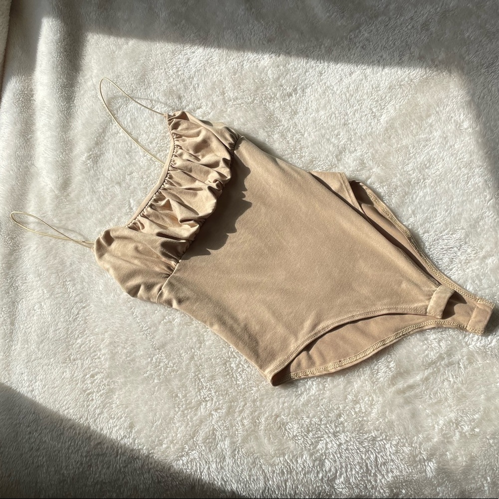 g a z e Tan Bodysuit Size:small